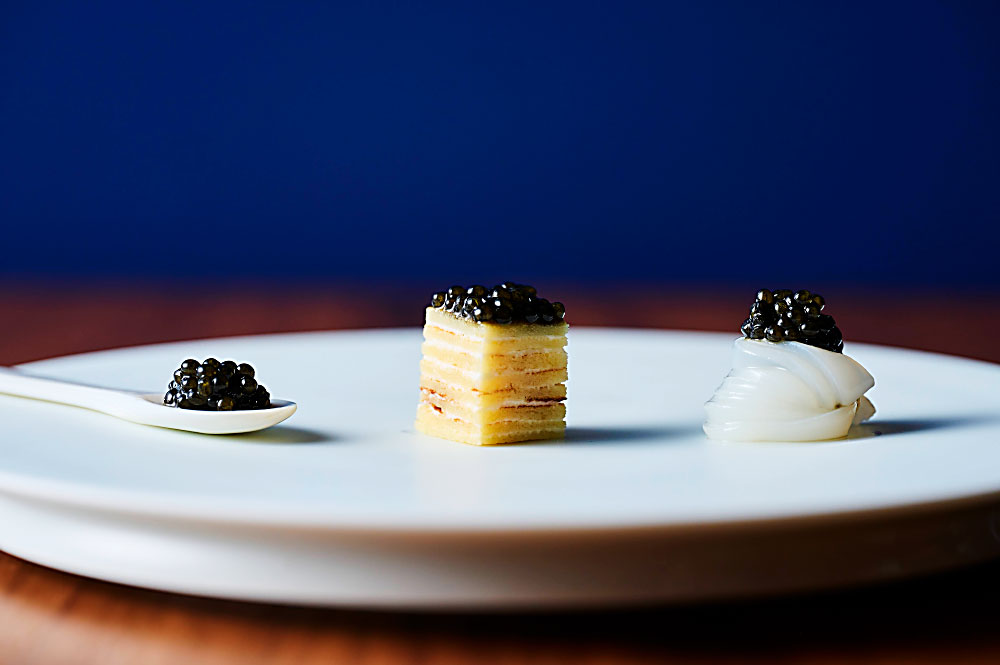 国産キャビアを使った創作料理