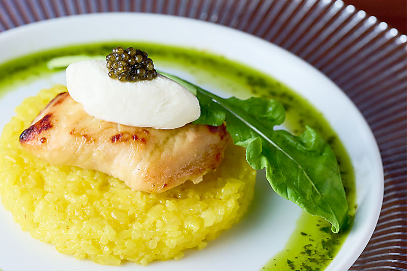 ポワソン（蝶鮫の西京風味とリゾット キャビア添え）